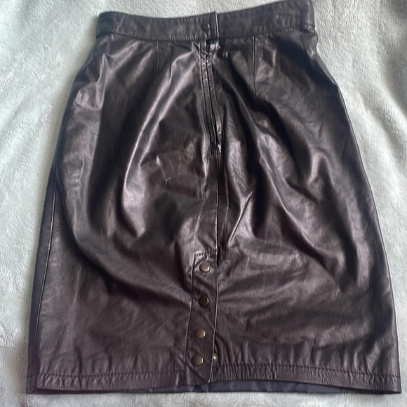 G3 (GIII) black leather mini skirt, good condition - Picture 2 of 6